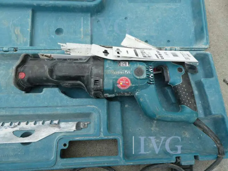Säbelsäge MAKITA JR 3050 T